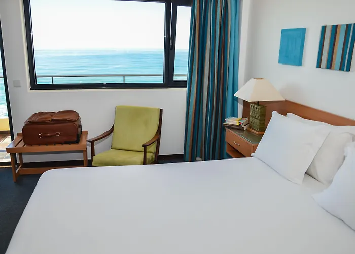 Отель Golf Mar Масейра